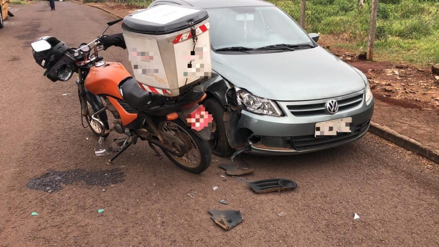 Motociclista fica ferido em acidente na Rua Elias Abraão no Esmeralda