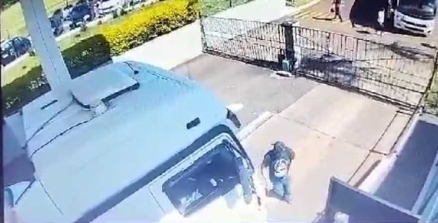 Homem se passa por motorista de caminhão e furta carga de ovos