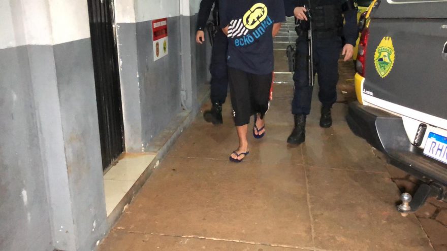 Adolescente é apreendido com crack e cocaína na Praça do Migrante