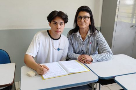 Com salas de recurso e parcerias, Paraná amplia rede para alunos com deficiência Imagem referente a Com salas de recurso e parcerias, Paraná amplia rede para alunos com deficiência
