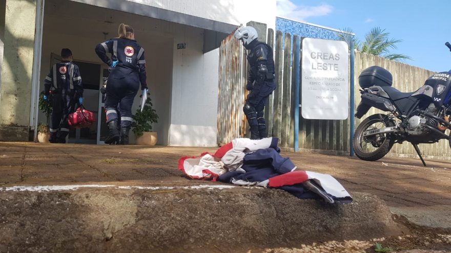 Samu é acionado para atender homem em surto no CREAS