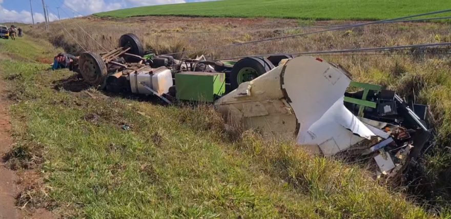 Milagre? Motorista de caminhão de Cascavel sobrevive a grave acidente na PR-438