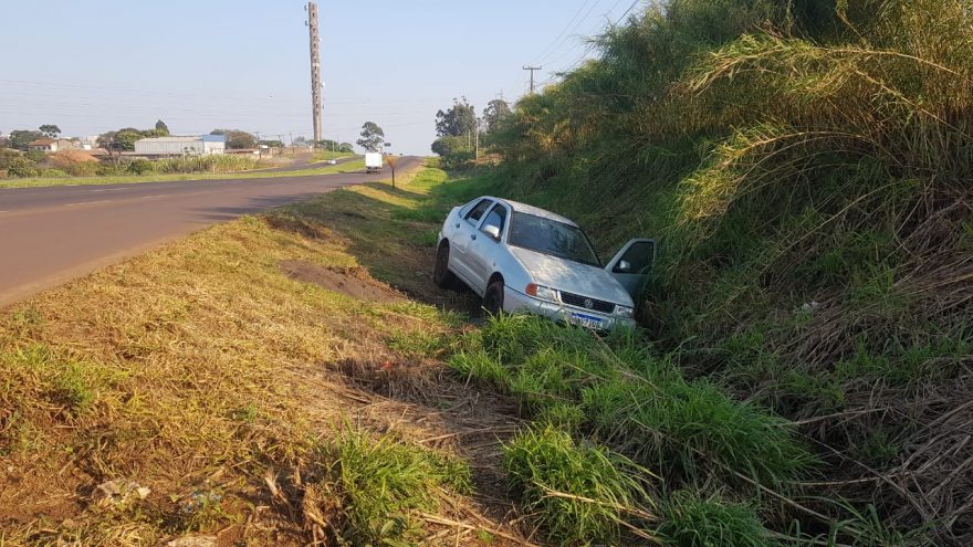 Saída de pista é registrada na rodovia BR-467, em Cascavel