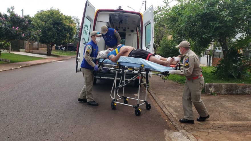 Com fratura no tornozelo, homem é socorrido pelo Siate no Santa Cruz