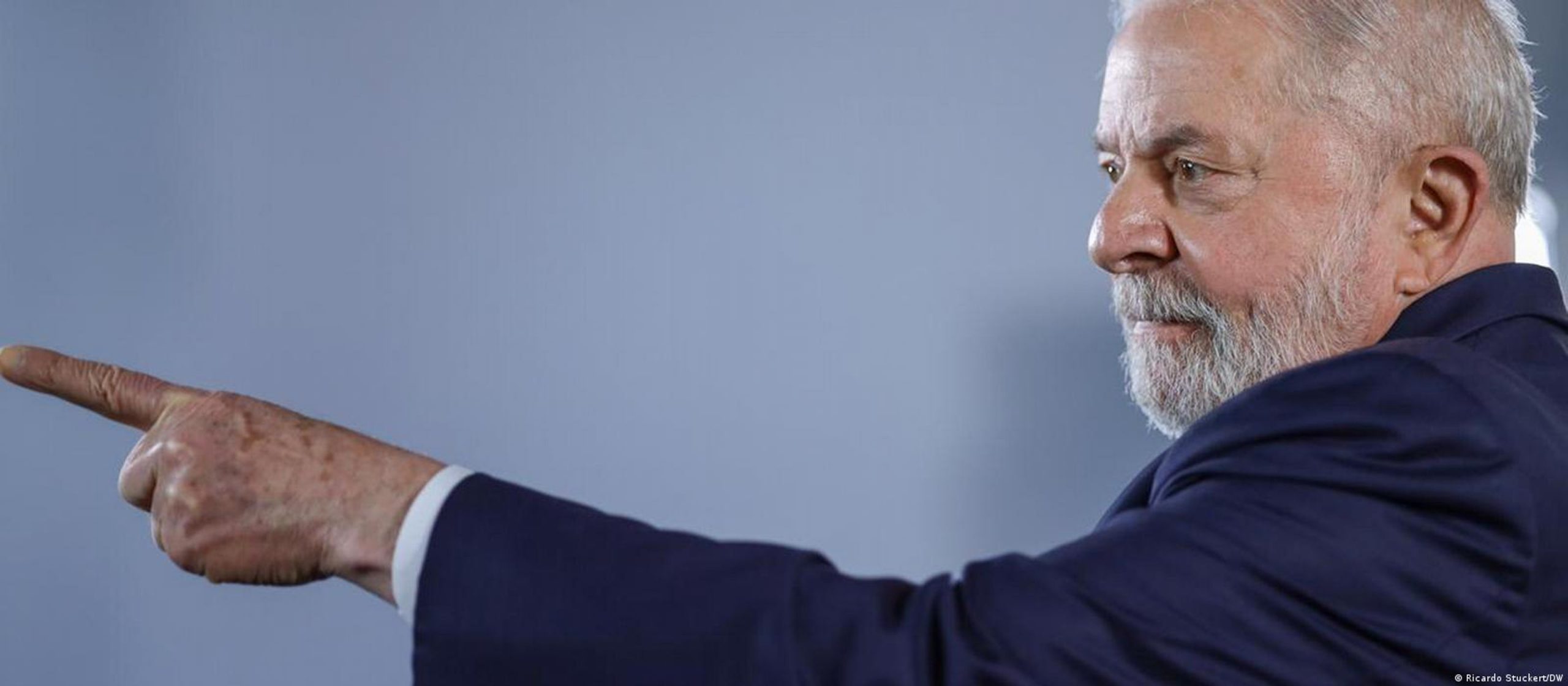 Primeiro os meus... - por Caio Gottlieb Primeiro os meus... - por Caio Gottlieb