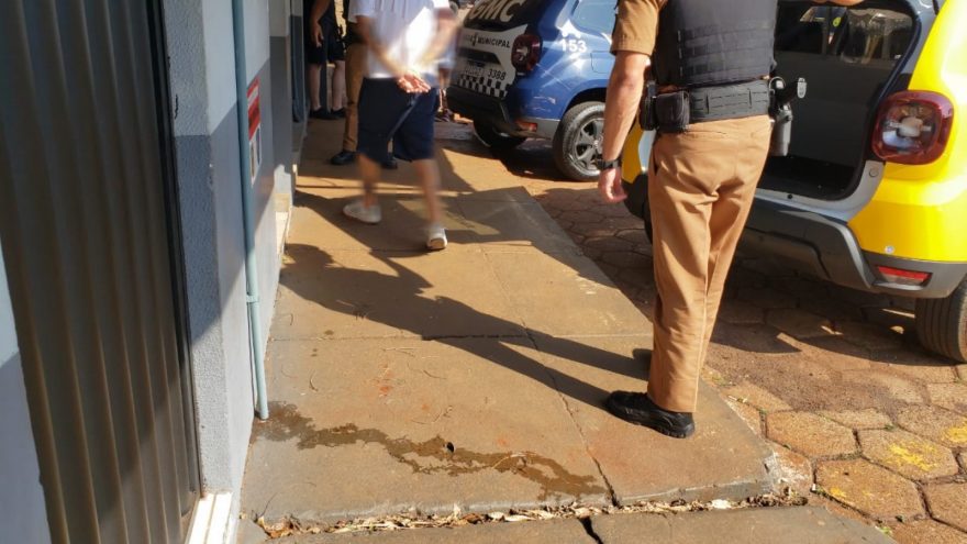 Jovem em posse de entorpecentes é detido pela Polícia Militar