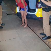 Imagem referente a Acusada de assassinar brutalmente Neri Boeno a pedradas e facadas é presa pela PM