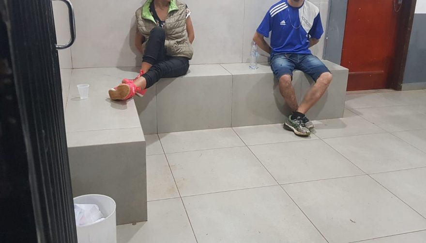 PM recupera Blazer com alerta de furto e detém casal com drogas e outros pertences