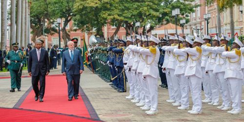 Imagem referente a Lula anuncia programa para desenvolver agricultura de Angola