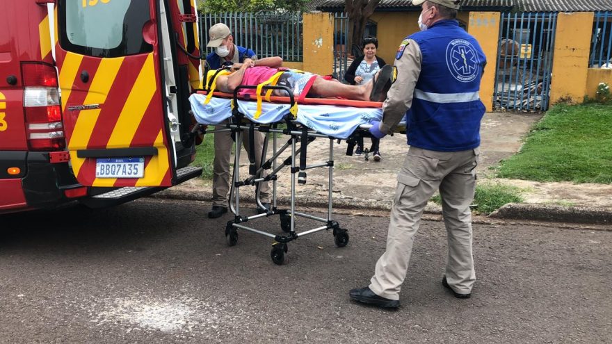 Trabalhando em obra, homem sofre queda de 2,5 metros e tem fraturas nas costelas