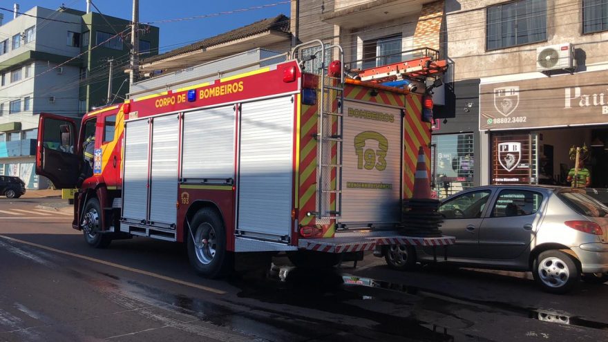 Panela esquecida no fogo mobiliza bombeiros a apartamento no Floresta