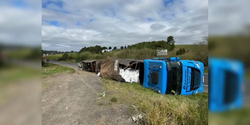 Motorista é preso após tombar o caminhão na BR-376