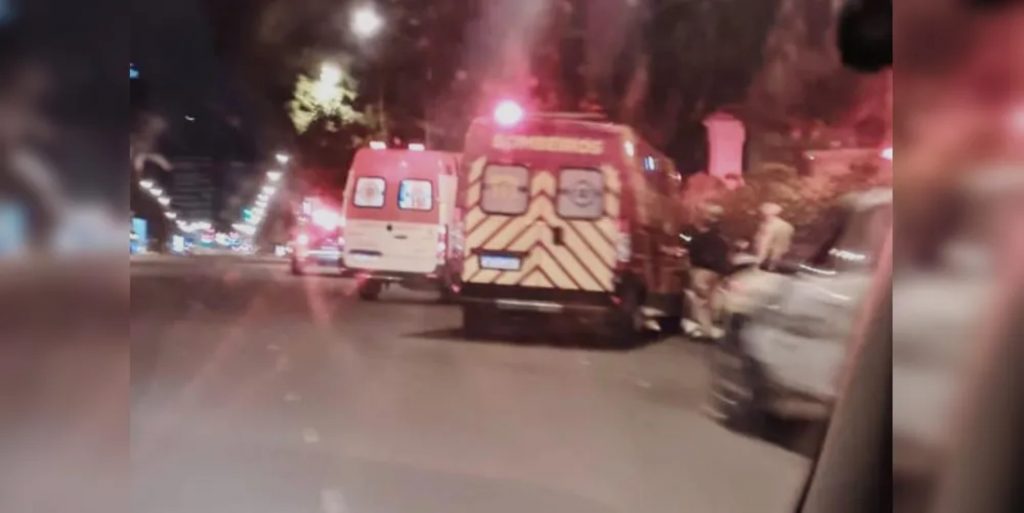 Rapaz morre ao bater a moto contra o muro do cemitério