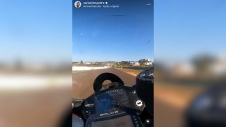 Imagens impressionantes: Grave acidente interrompe corrida da Moto 1000 GP  em Cascavel - SOT
