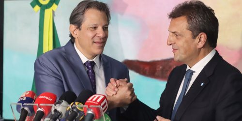 Brasil e Argentina negociam acordo de U$S 600 milhões para exportações Imagem referente a Brasil e Argentina negociam acordo de U$S 600 milhões para exportações