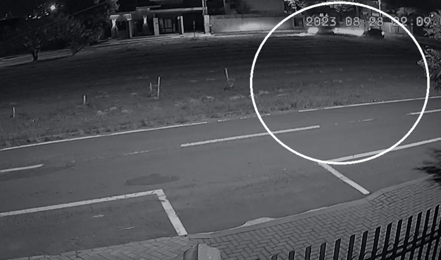 Câmeras registram mais um acidente no mesmo cruzamento no Parque Verde