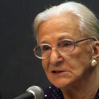 Imagem referente a Mundo do teatro celebra hoje os 100 anos de Barbara Heliodora