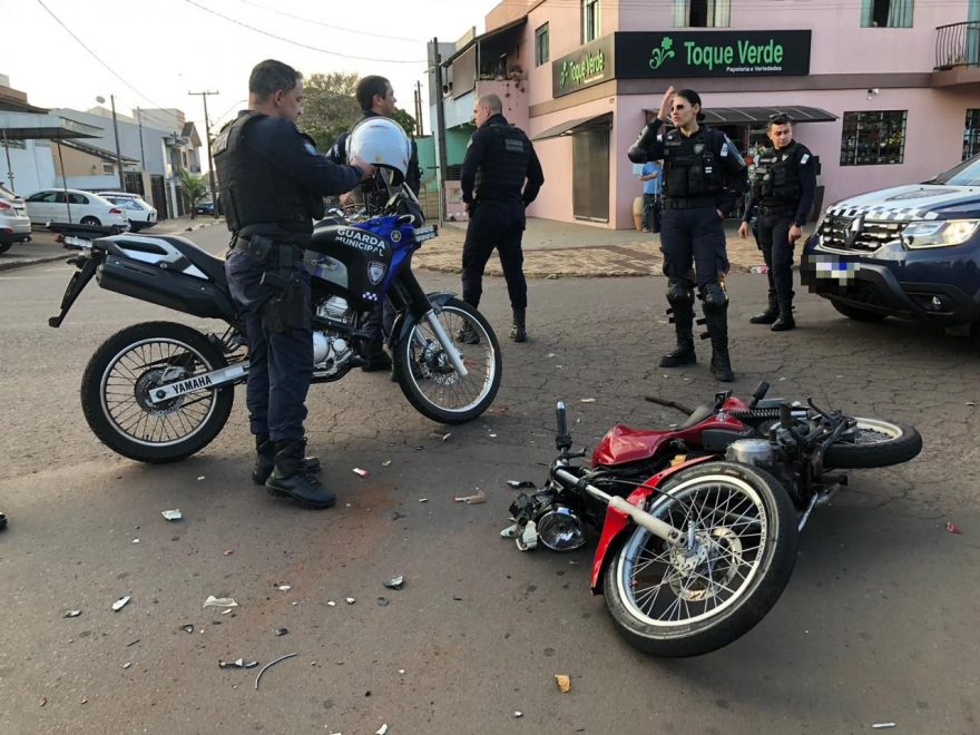 Adolescente em fuga da GM se envolve em acidente no Santa Felicidade