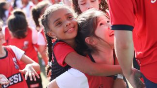 Ministério e Sesi vão incentivar escolas de futebol feminino em SP