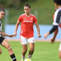 Migrações concentram futuro do futebol feminino no Sul e Sudeste