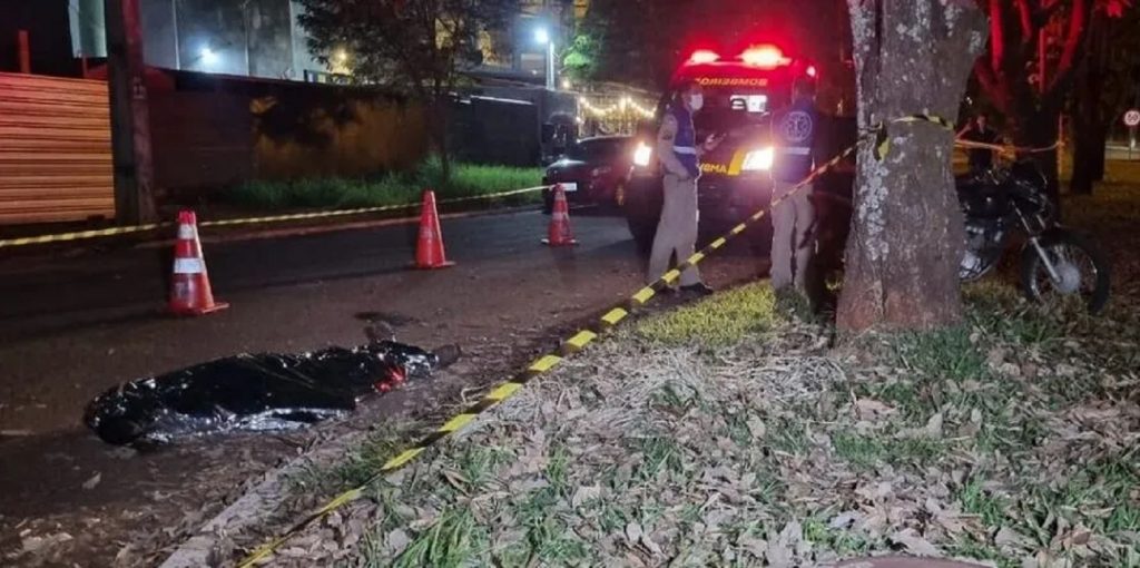 Motoboy de 32 anos morre em grave acidente em Maringá