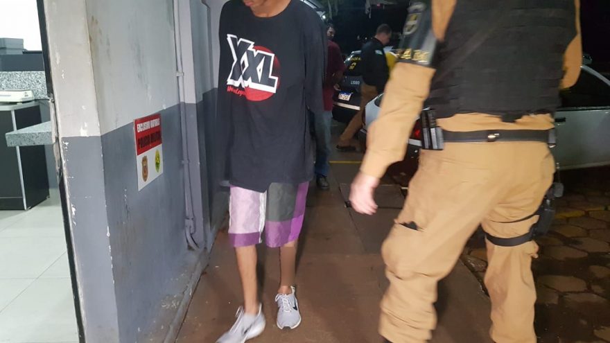 Dupla é detida no 14 de Novembro por tentativa de homicídio no Guarujá