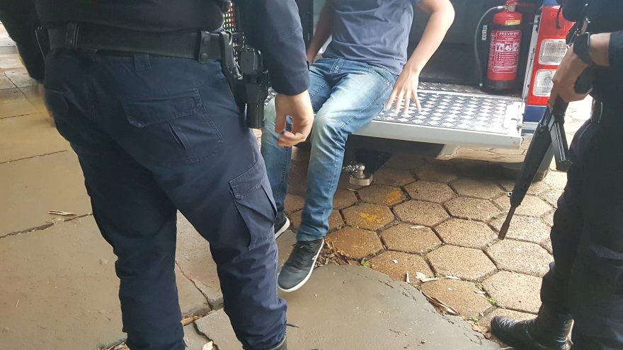 Homem é preso após furtar empresa na Rua Castro Alves