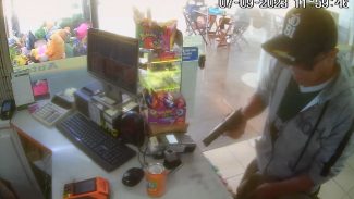 Ladrão armado assalta posto de combustíveis no Centro