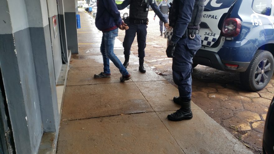 Homem é preso por violência doméstica no Centro Pop