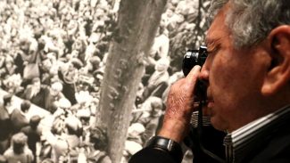 Exposição traz fotos de Evandro Teixeira nos 50 anos de golpe no Chile