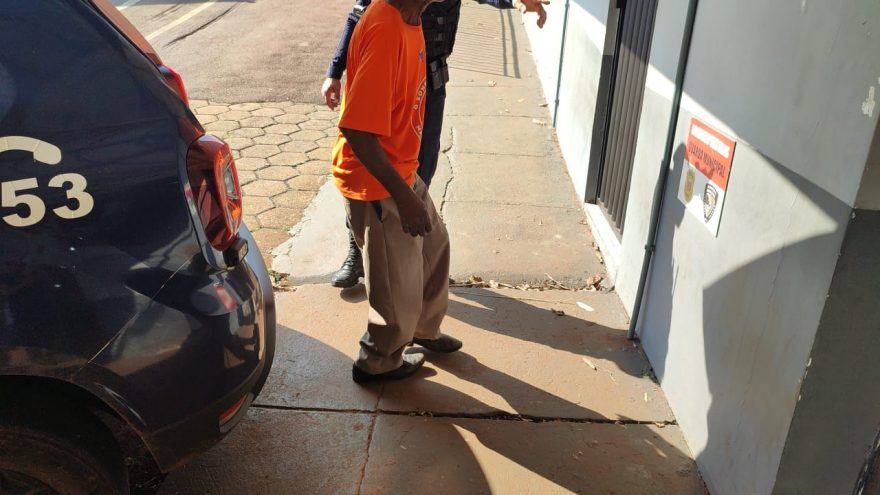 Homem é preso por descumprir medida protetiva