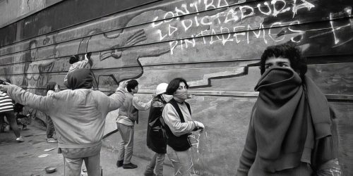 Murais de luta e esperança: a arte que resistiu à ditadura chilena 