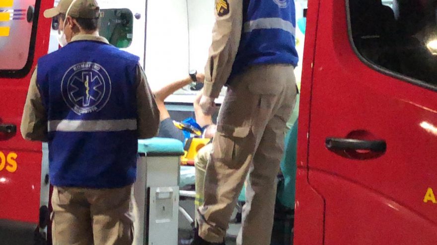 Siate atende acidente de trânsito na Rua Rio Grande Sul esquina com Rua Sete de Setembro