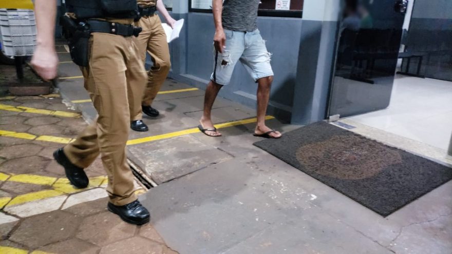 Homem de 35 anos é detido por violência doméstica em Capitão