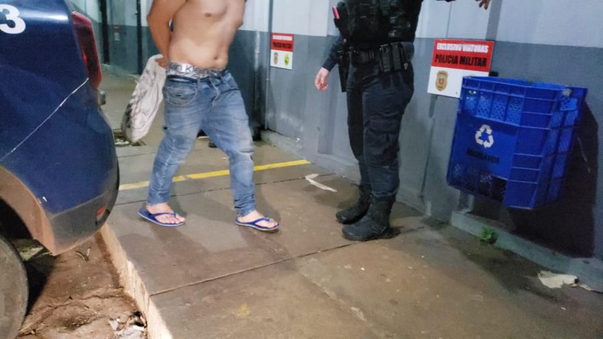 Homem deixa companheira ferida durante agressão e acaba preso, no Coqueiral