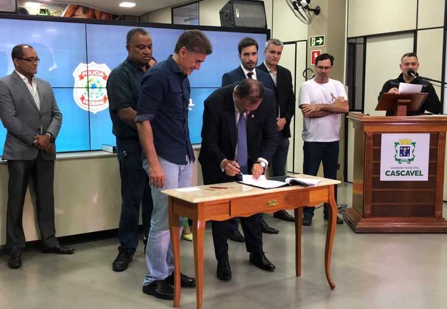 Autorização de licitação da construção de novo prédio da Delegacia da PF é assinada