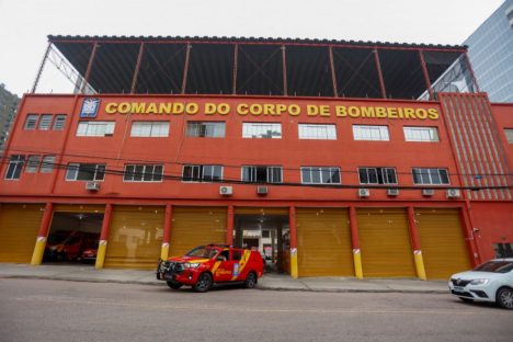 Imagem referente a Corpo de Bombeiros do Paraná recebe doações para moradores do Rio Grande do Sul