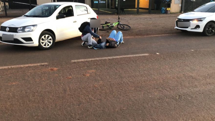 Ciclista fica ferida em acidente na marginal da rodovia BR-277 no Guarujá