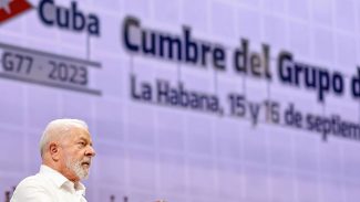 Em Cuba, Lula critica modelo de negócios de empresas de tecnologia