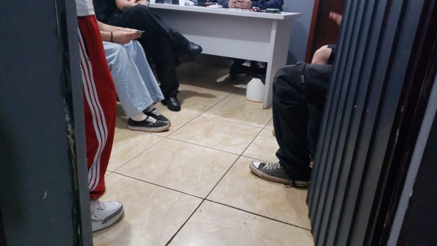 Adolescentes são apreendidos após picharem as bases da GM no Centro