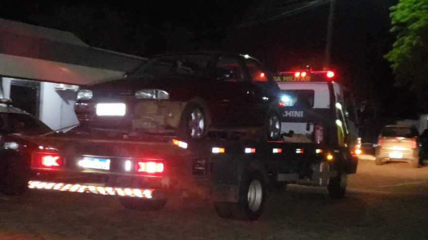 Gol com alerta de furto é recuperado pela Cavalaria da PM