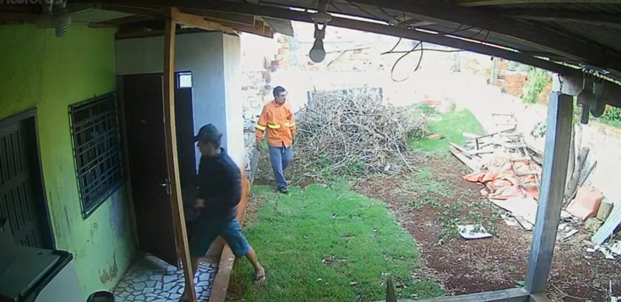 Imagens mostram homens arrombando escritório na Rua Pio XII em Cascavel