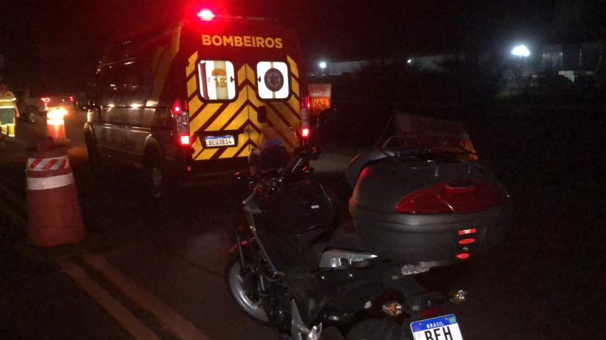 Motociclista fica ferido ao sofrer queda na BR-277