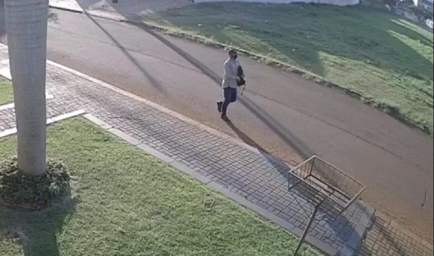 Imagens mostram suspeito entrando em residência arrombada no Pioneiros