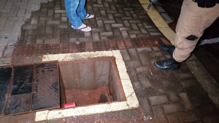 Ladrões de hidrantes de bronze voltam a atacar no bairro Cancelli
