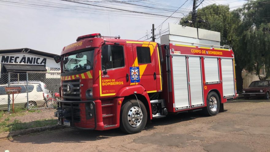 Cachorro cai em fossa desativada na Vila Tolentino