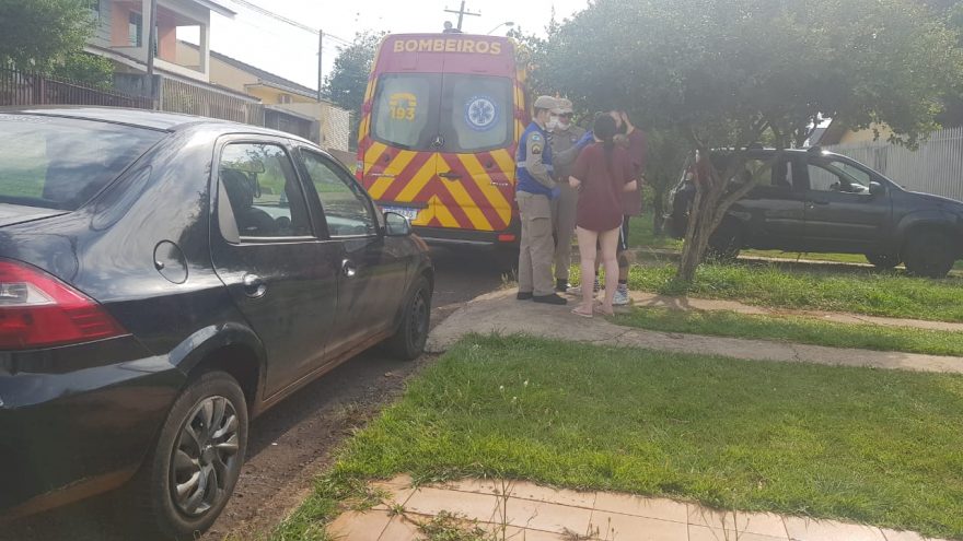 Bebê de 10 meses cai da cama e precisa ser socorrida pelo Siate no Claudete