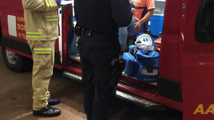 Homem é socorrido pelo Siate na Rodoviária após ser assaltado
