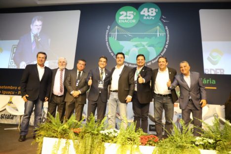 Governador destaca banco de projetos e investimentos de infraestrutura no 25º Enacor