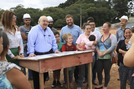 Imagem referente a Zelo pela Educação: novas escolas e CMEIs construídos pela Prefeitura facilitam a vida das famílias de Curitiba